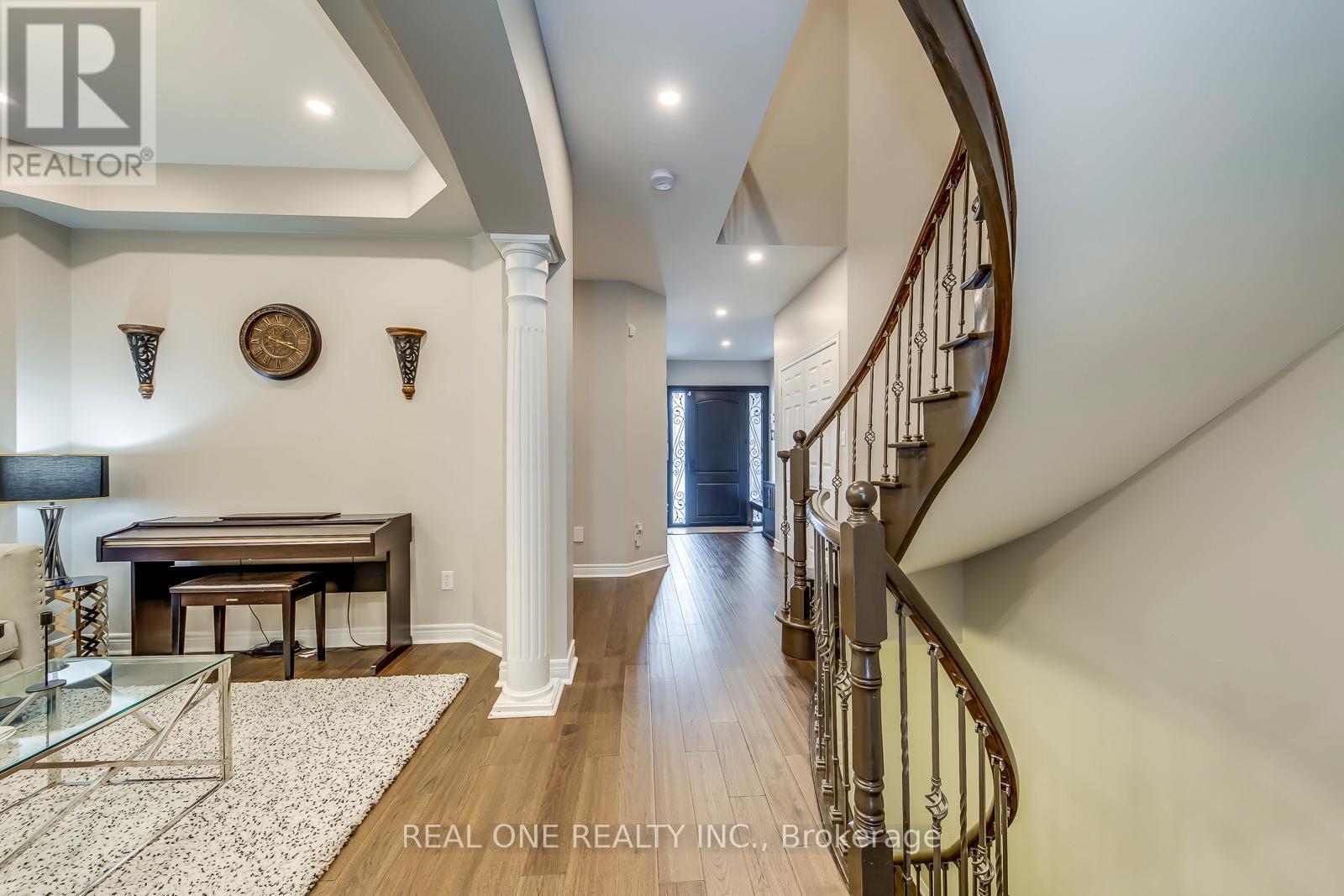 1247 Agram Drive, Oakville, ON - Indoor Photo Showing Other Room