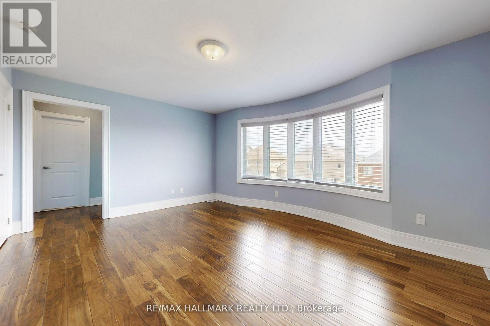 61 Mcisaac Drive, Springwater, ON - Indoor Photo Showing Other Room