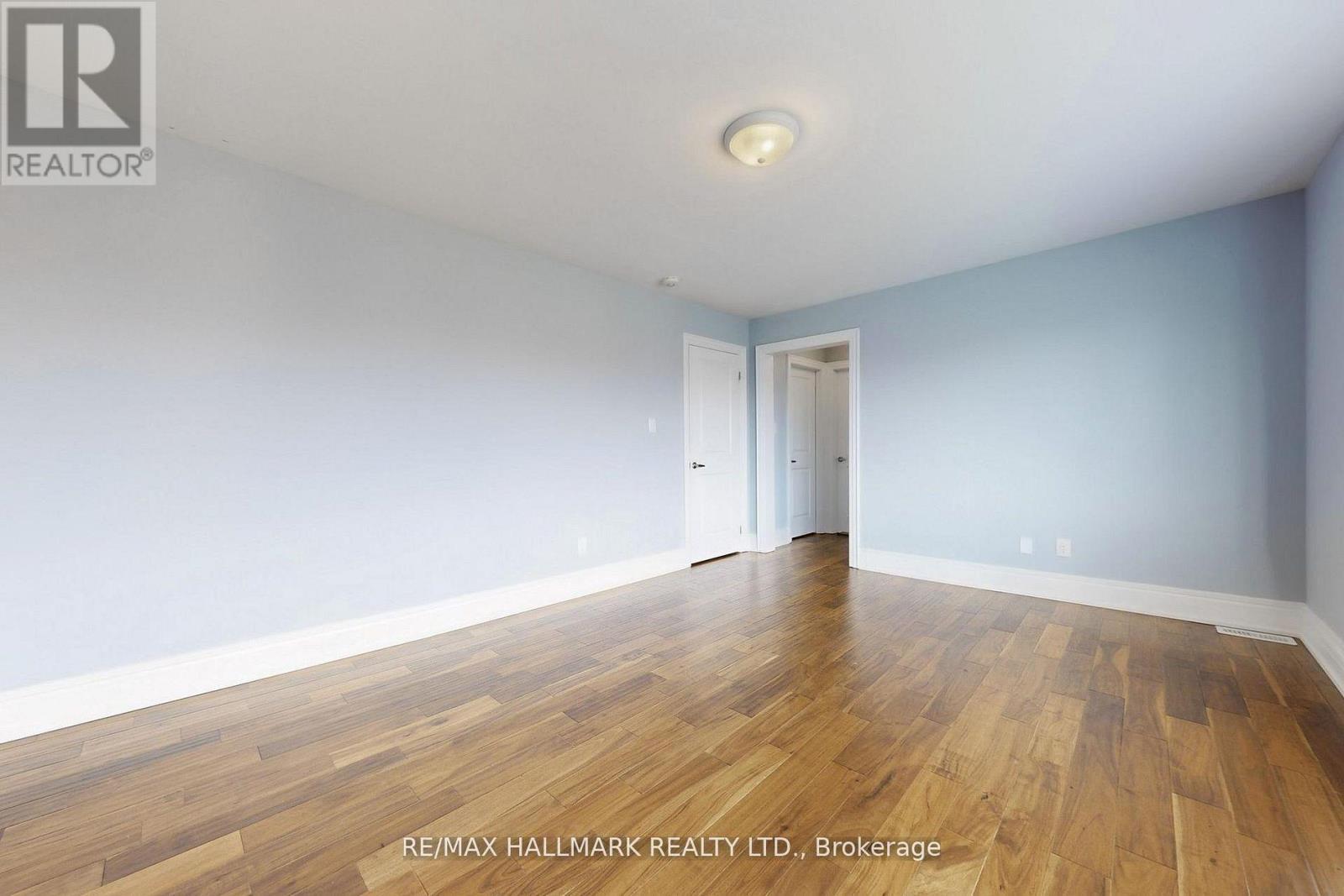 61 Mcisaac Drive, Springwater, ON - Indoor Photo Showing Other Room