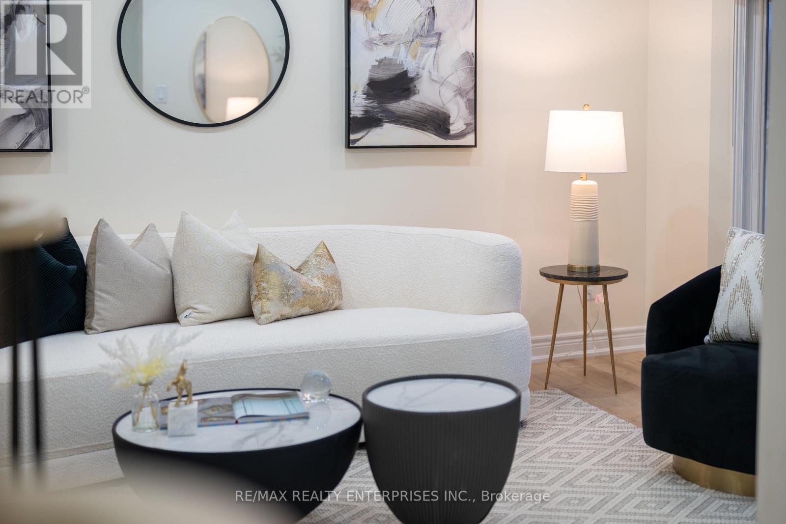 25 Porteous Circle, Brampton, ON - Indoor Photo Showing Other Room