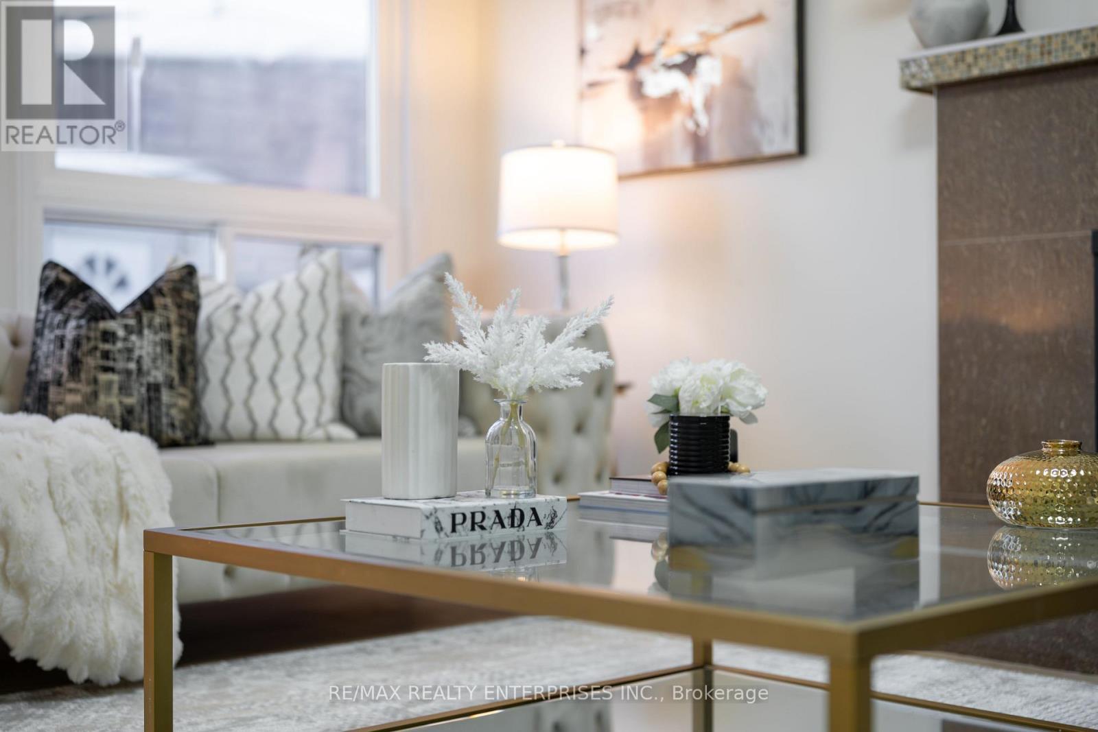 25 Porteous Circle, Brampton, ON - Indoor Photo Showing Other Room