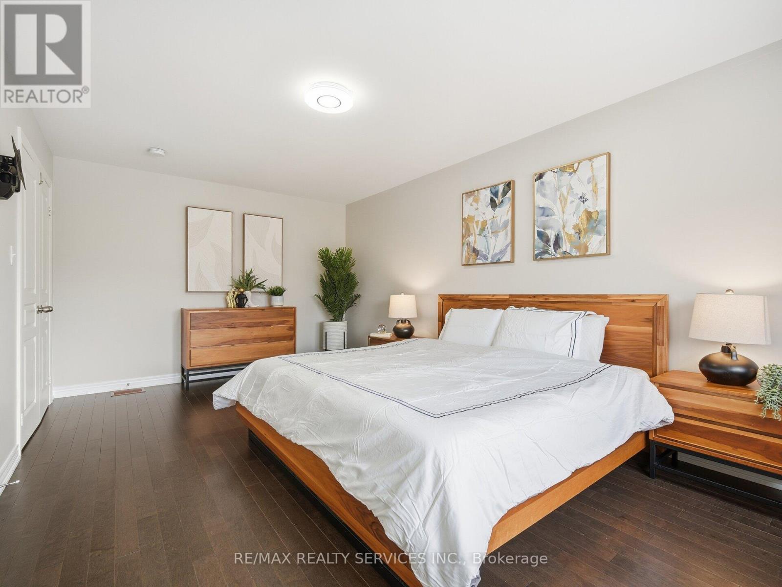 26 Yellow Sorrel Road, Brampton, ON - Indoor Photo Showing Bedroom