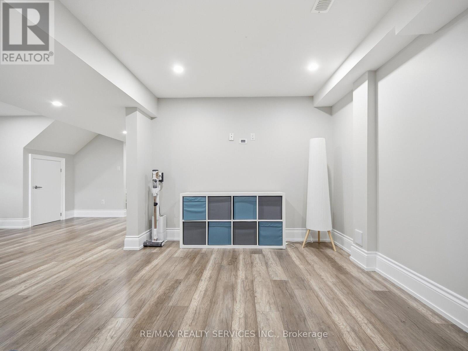 26 Yellow Sorrel Road, Brampton, ON - Indoor