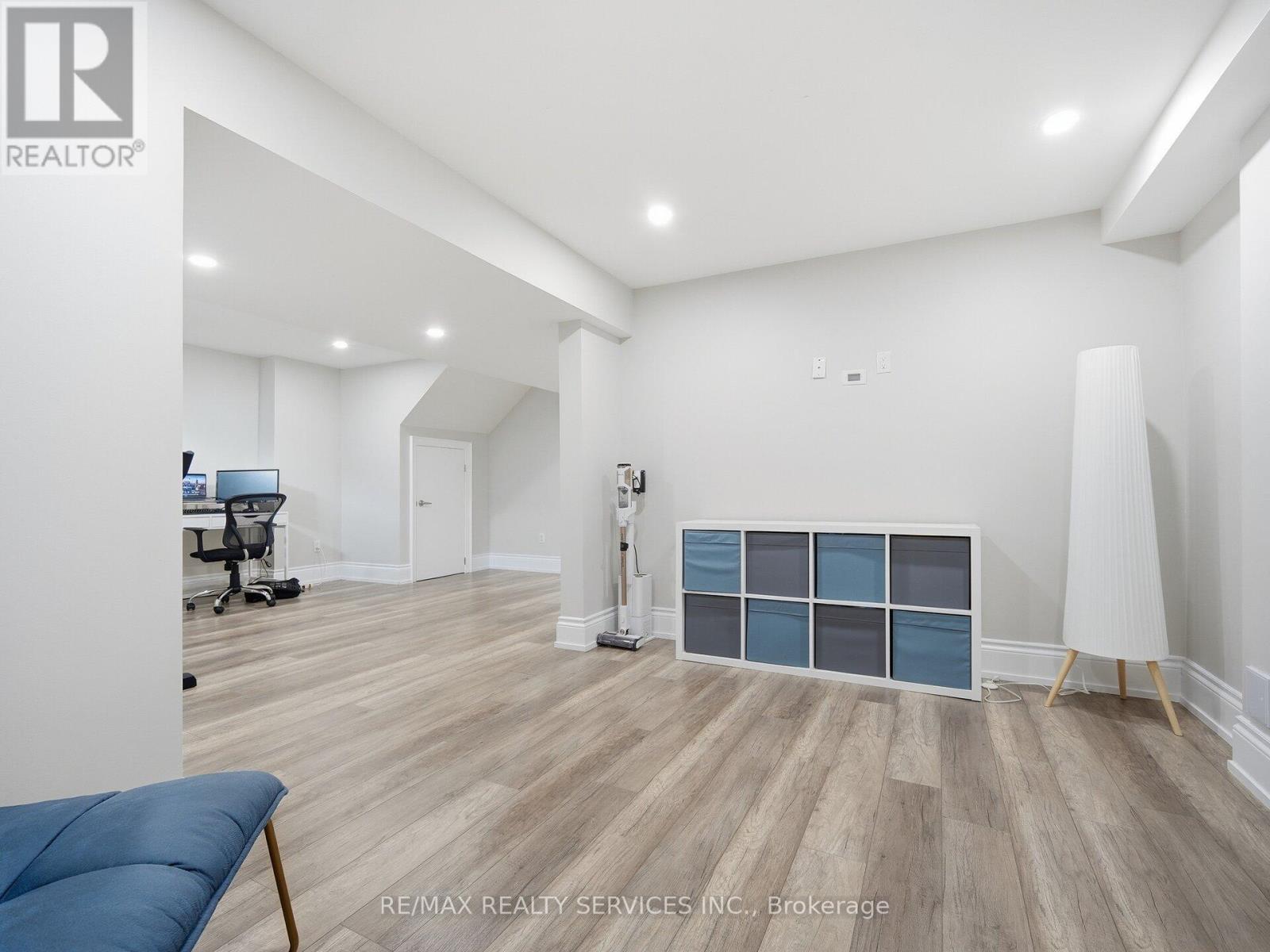 26 Yellow Sorrel Road, Brampton, ON - Indoor