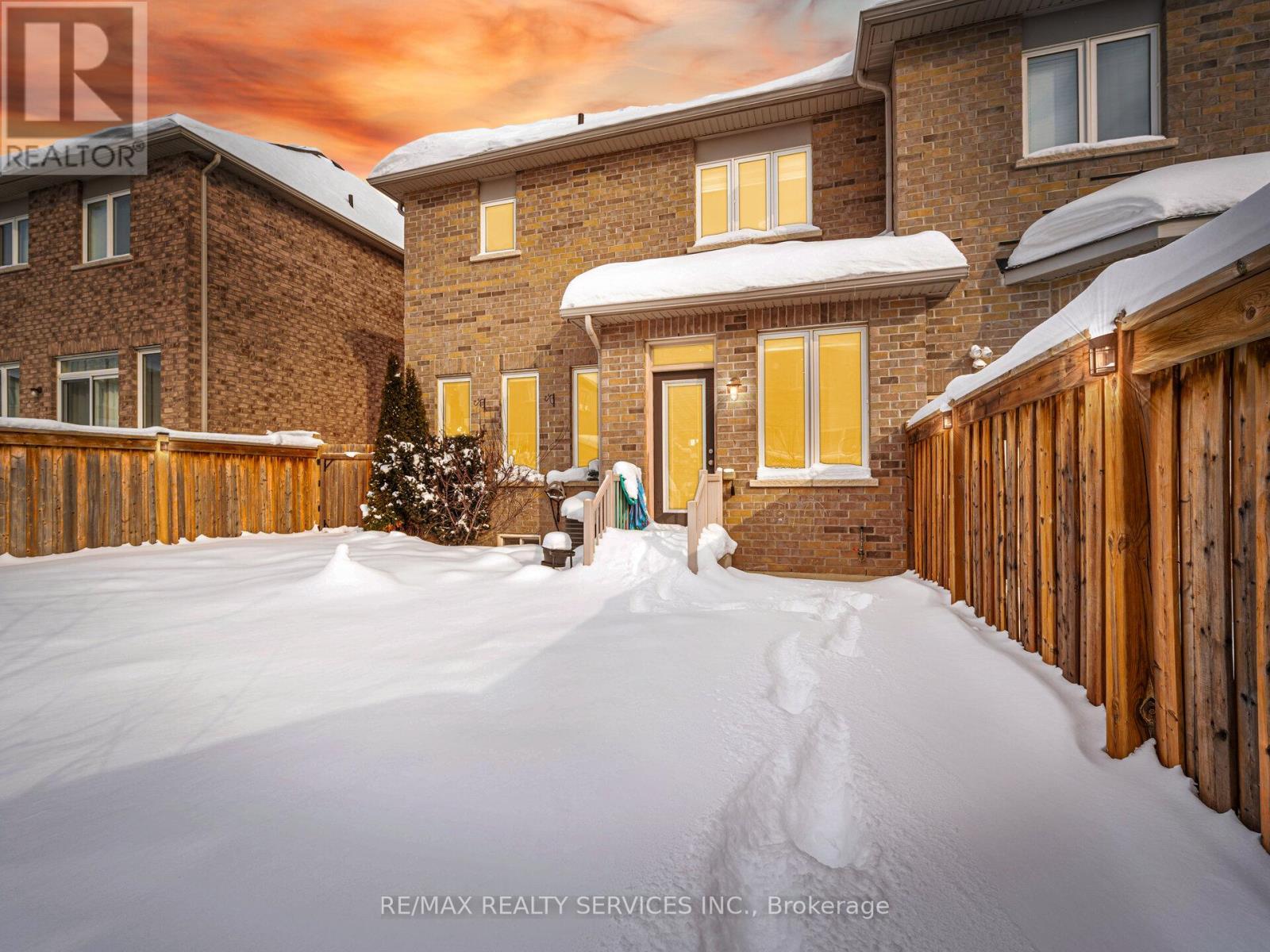 26 Yellow Sorrel Road, Brampton, ON - Outdoor With Exterior