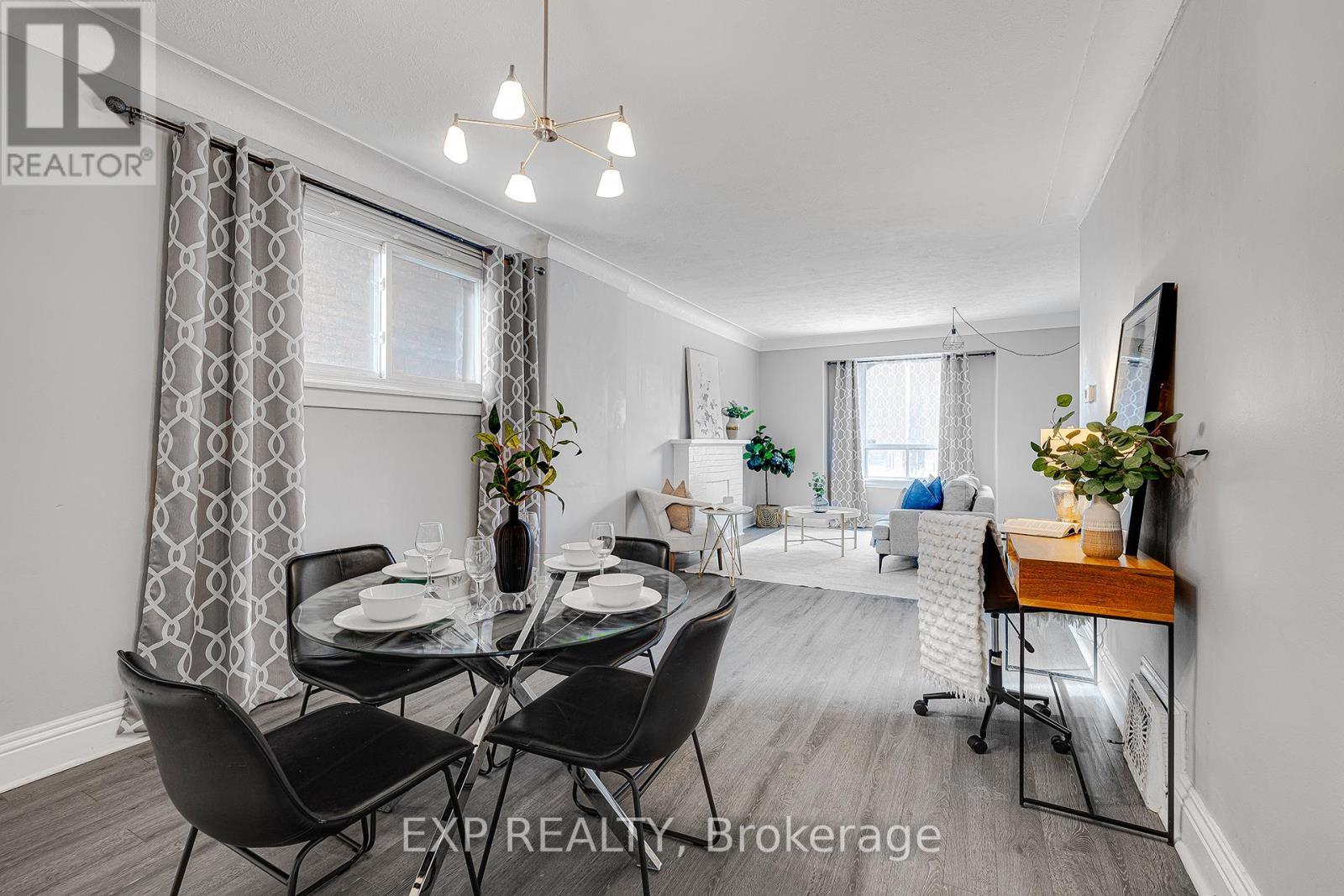4 Madison Avenue, Hamilton, ON - Indoor Photo Showing Dining Room