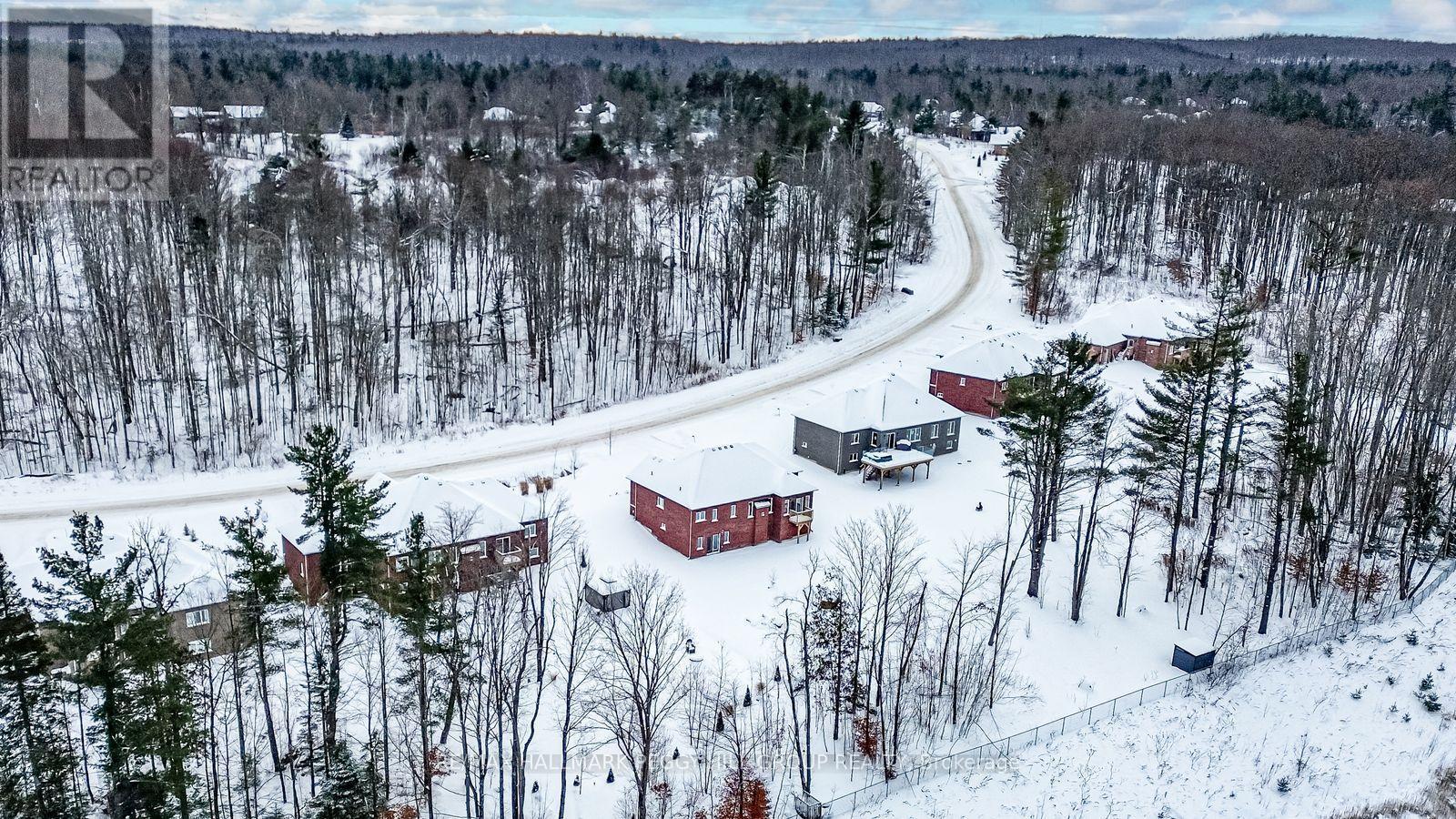 82 Diamond Valley Drive, Oro-Medonte, ON - Outdoor With View