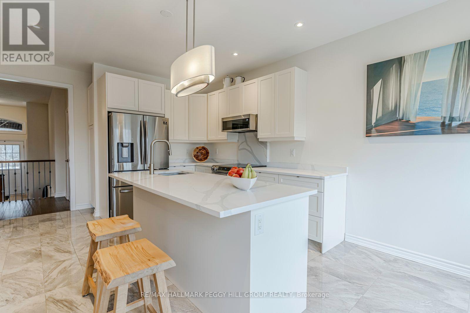 82 Diamond Valley Drive, Oro-Medonte, ON - Indoor Photo Showing Kitchen
