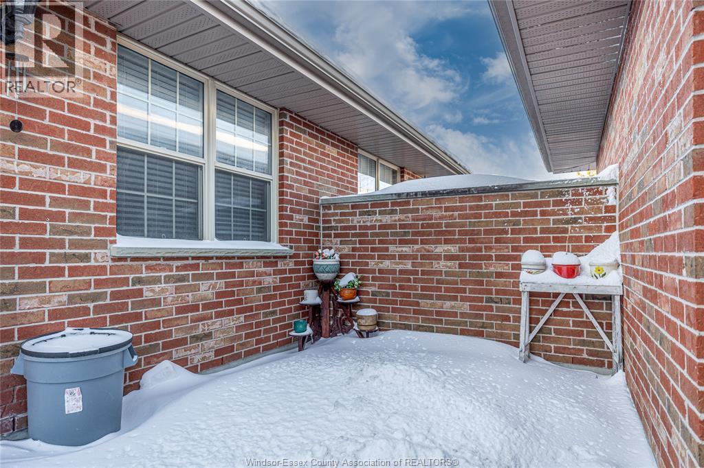 18-80 Centre Unit# 18, London, ON - Outdoor With Exterior