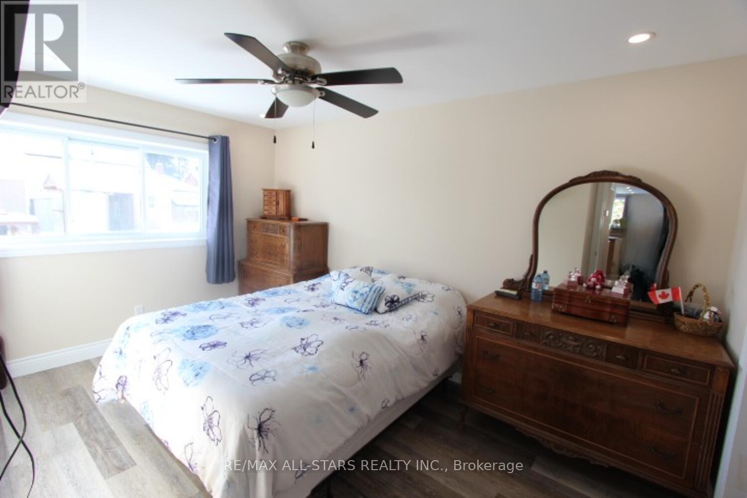47 Need Street, Kawartha Lakes (Bobcaygeon), ON - Indoor Photo Showing Bedroom
