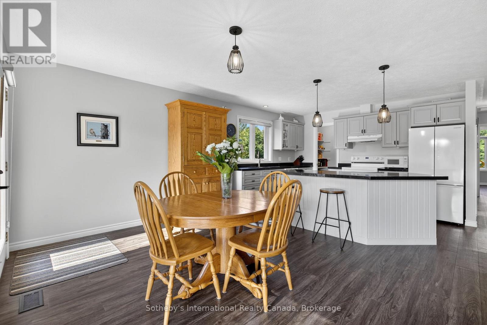 35 Elgin Street S, Blue Mountains, ON - Indoor Photo Showing Other Room