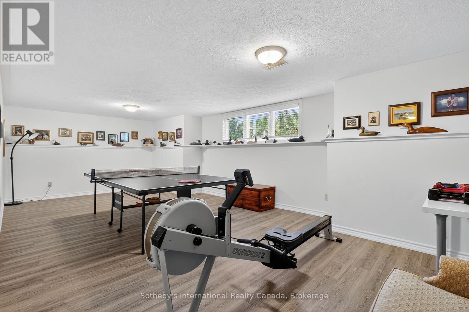 35 Elgin Street S, Blue Mountains, ON - Indoor