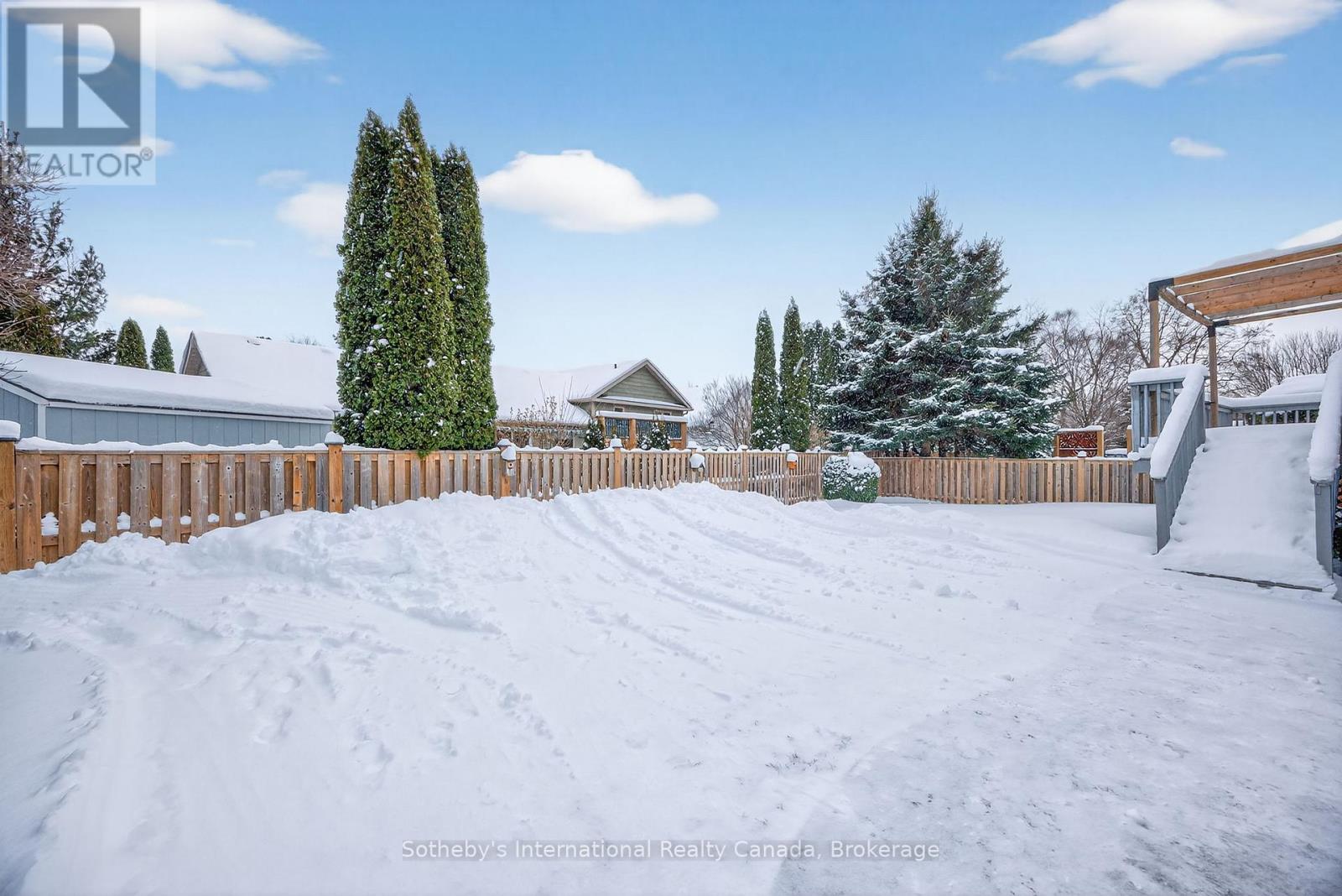 35 Elgin Street S, Blue Mountains, ON - Outdoor