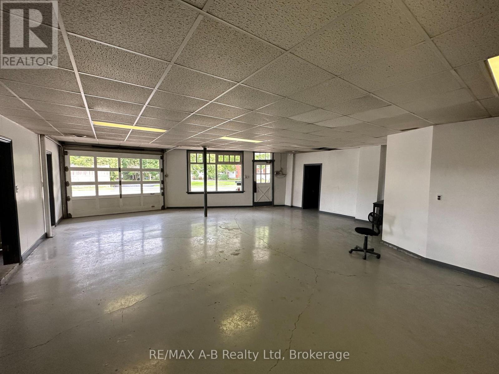 15 Mill Street E, Perth East (Milverton), ON