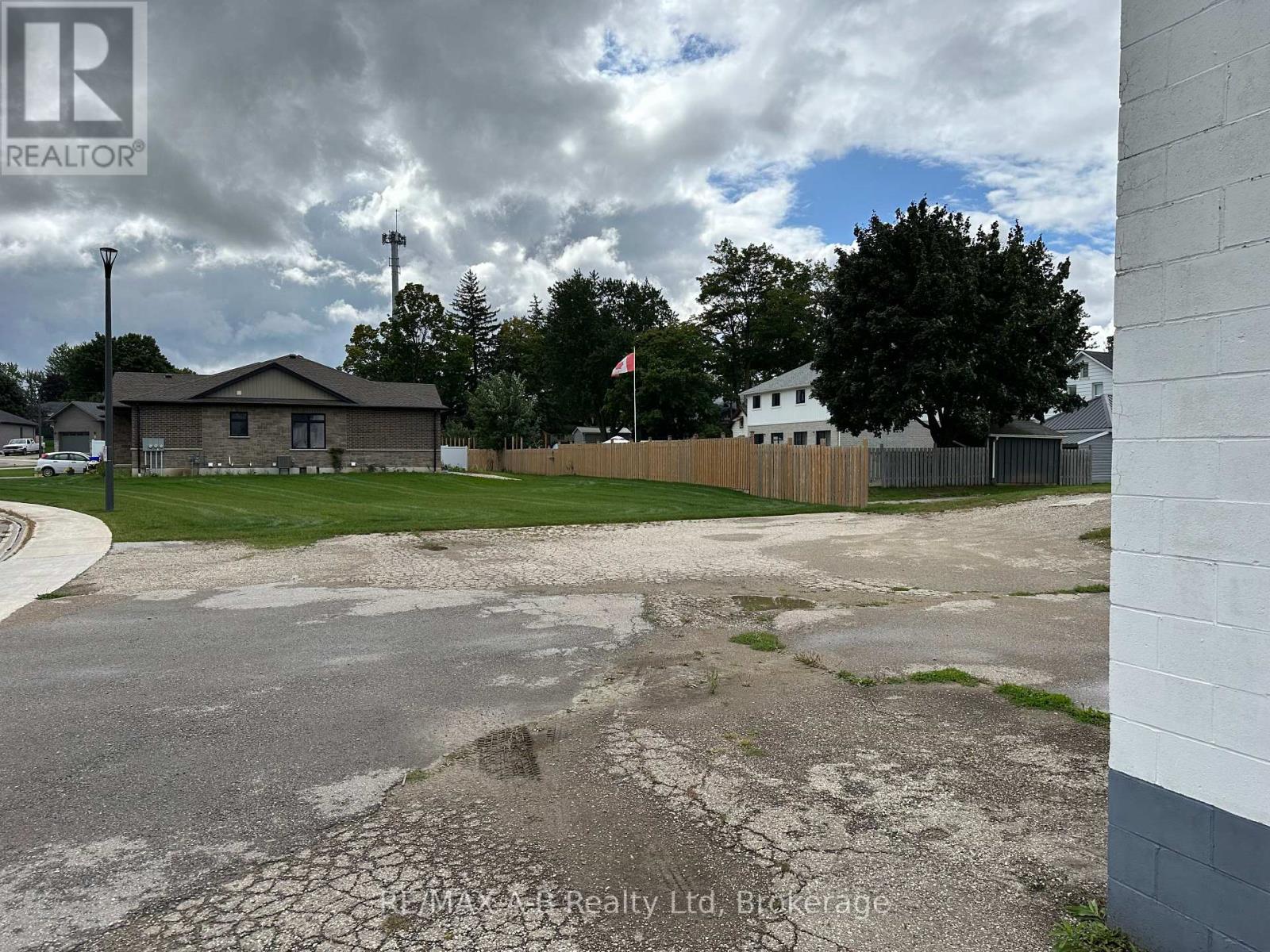 15 Mill Street E, Perth East (Milverton), ON