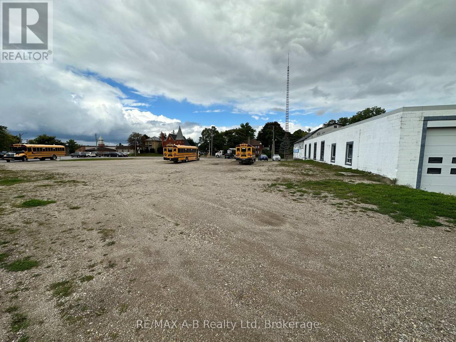 15 Mill Street E, Perth East (Milverton), ON