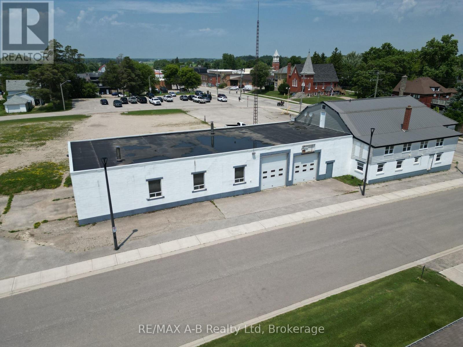 15 Mill Street E, Perth East (Milverton), ON