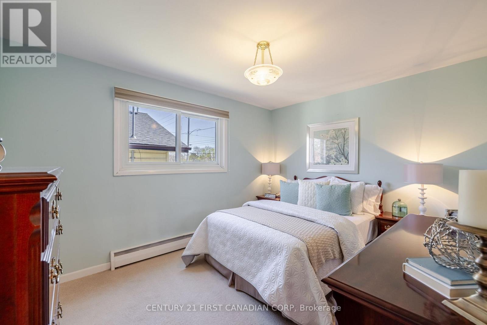758 Cheapside Street, London East (East C), ON - Indoor Photo Showing Bedroom