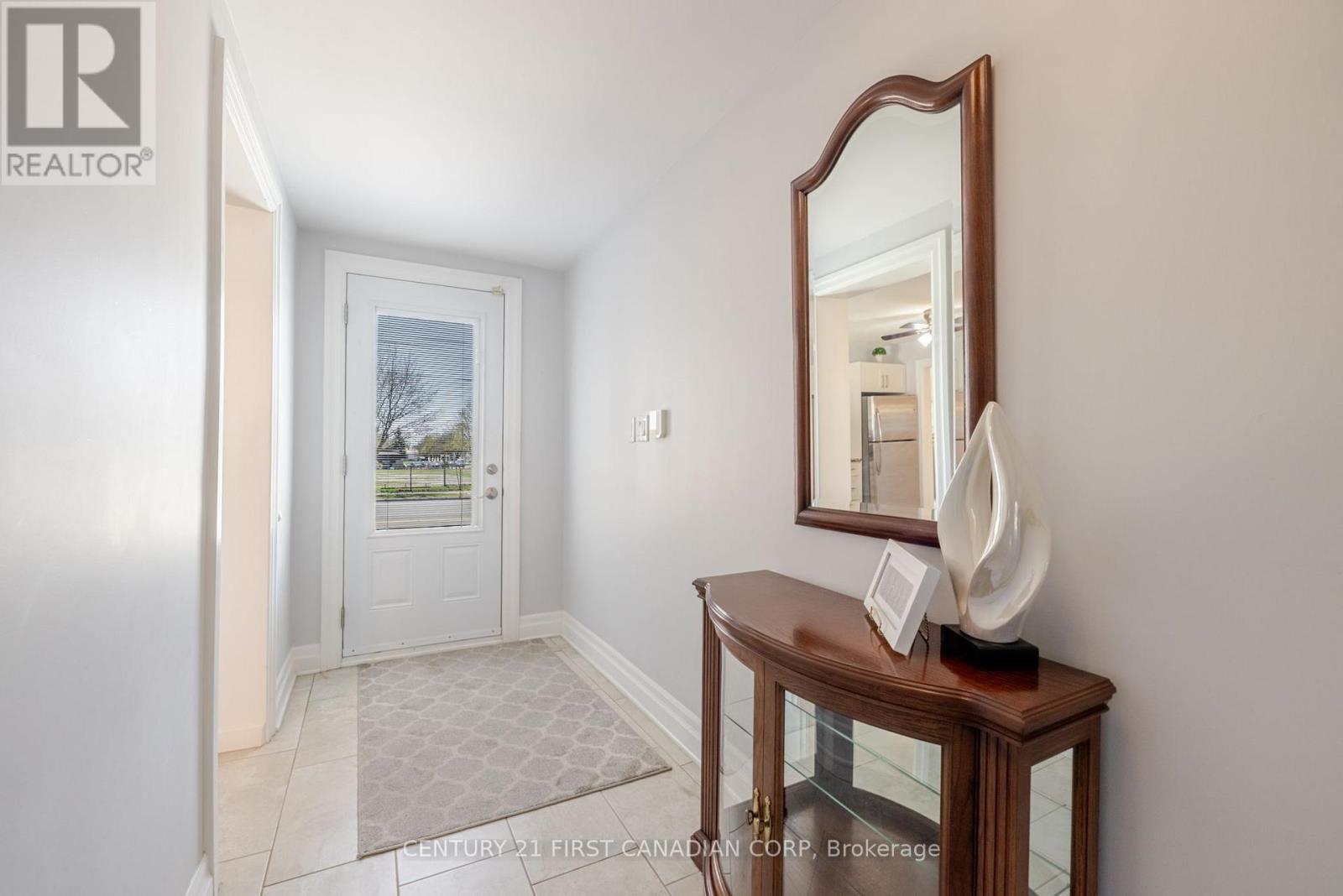 758 Cheapside Street, London East (East C), ON - Indoor Photo Showing Other Room