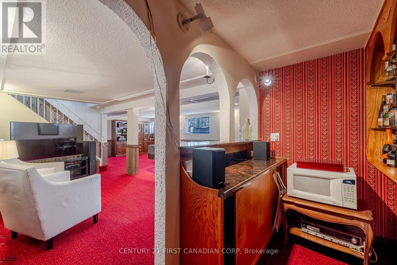 758 Cheapside Street, London East (East C), ON - Indoor