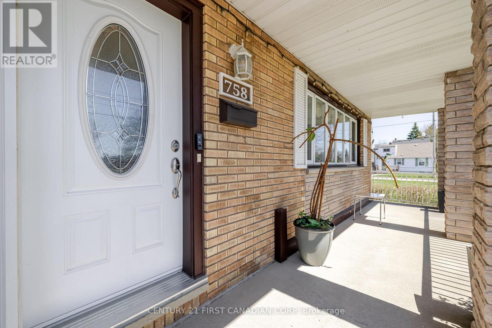 758 Cheapside Street, London East (East C), ON - Outdoor With Exterior