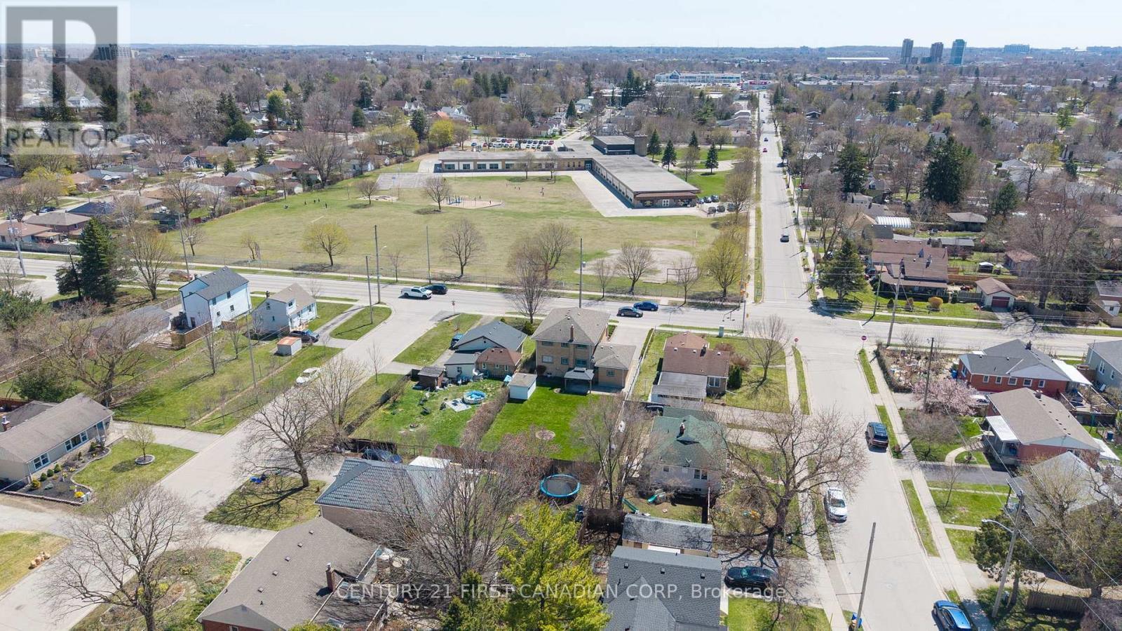 758 Cheapside Street, London East (East C), ON - Outdoor With View