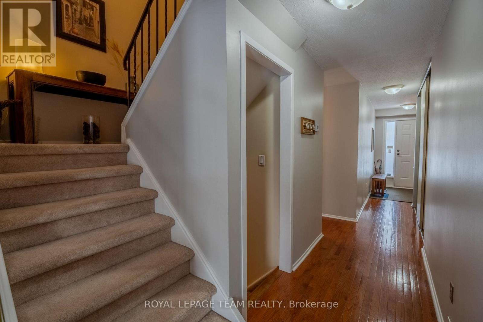 118 Seabrooke Drive, Ottawa, ON - Indoor Photo Showing Other Room