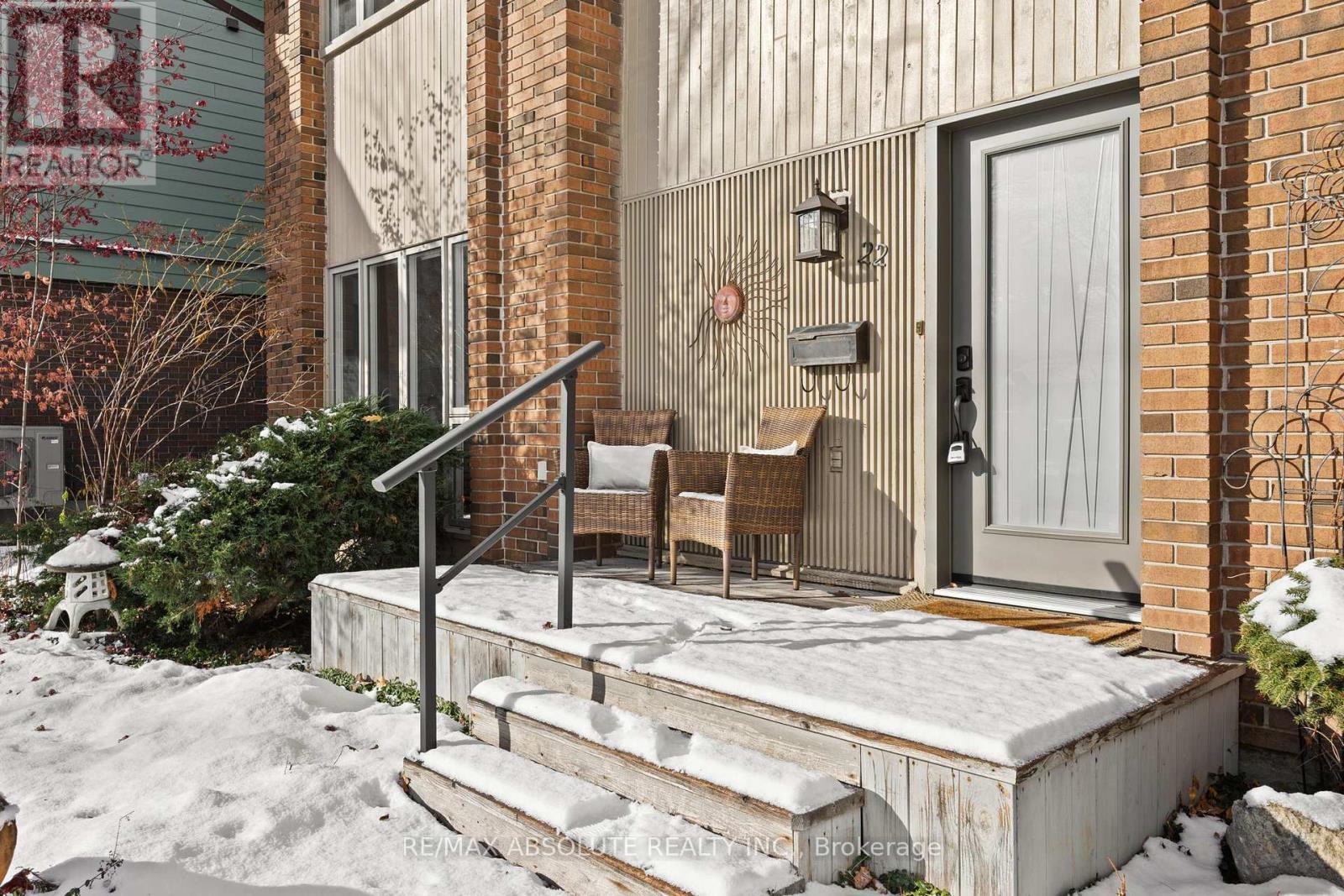 22 Banting Crescent, Ottawa, ON - Outdoor