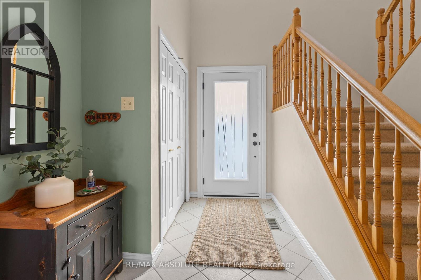 22 Banting Crescent, Ottawa, ON - Indoor Photo Showing Other Room