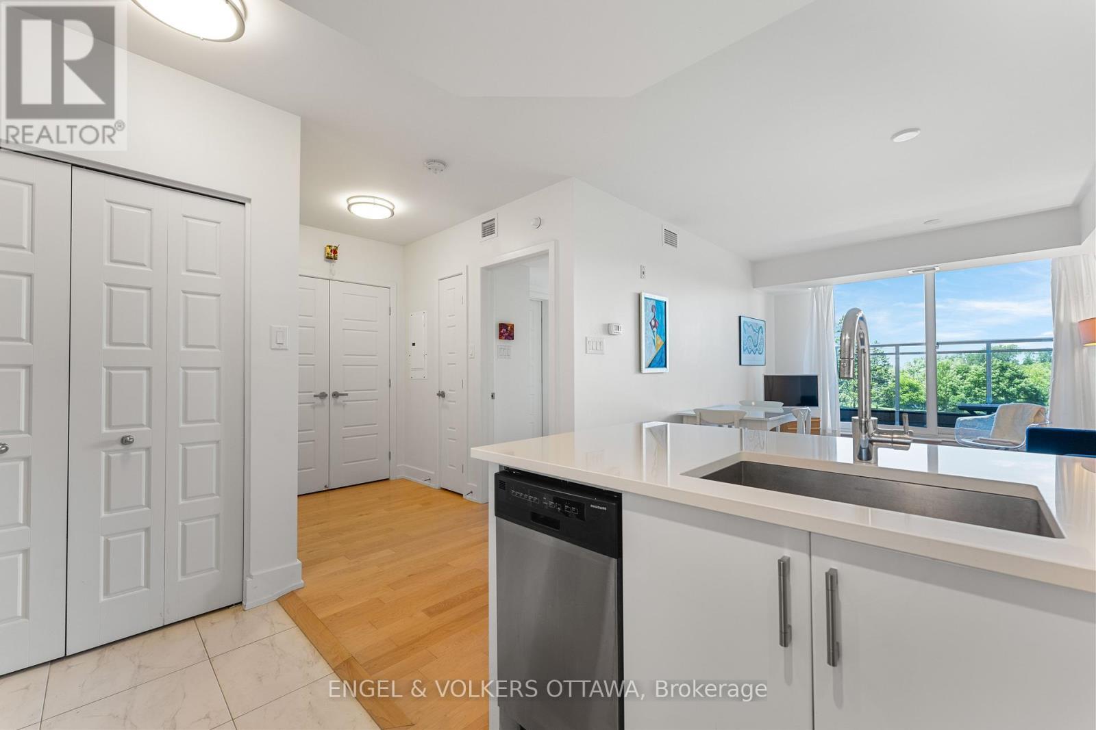 302 - 316 Bruyere Street, Ottawa, ON - Indoor Photo Showing Kitchen