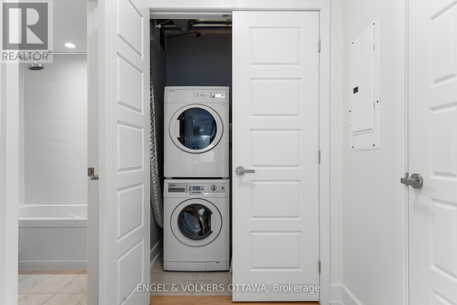 302 - 316 Bruyere Street, Ottawa, ON - Indoor Photo Showing Laundry Room