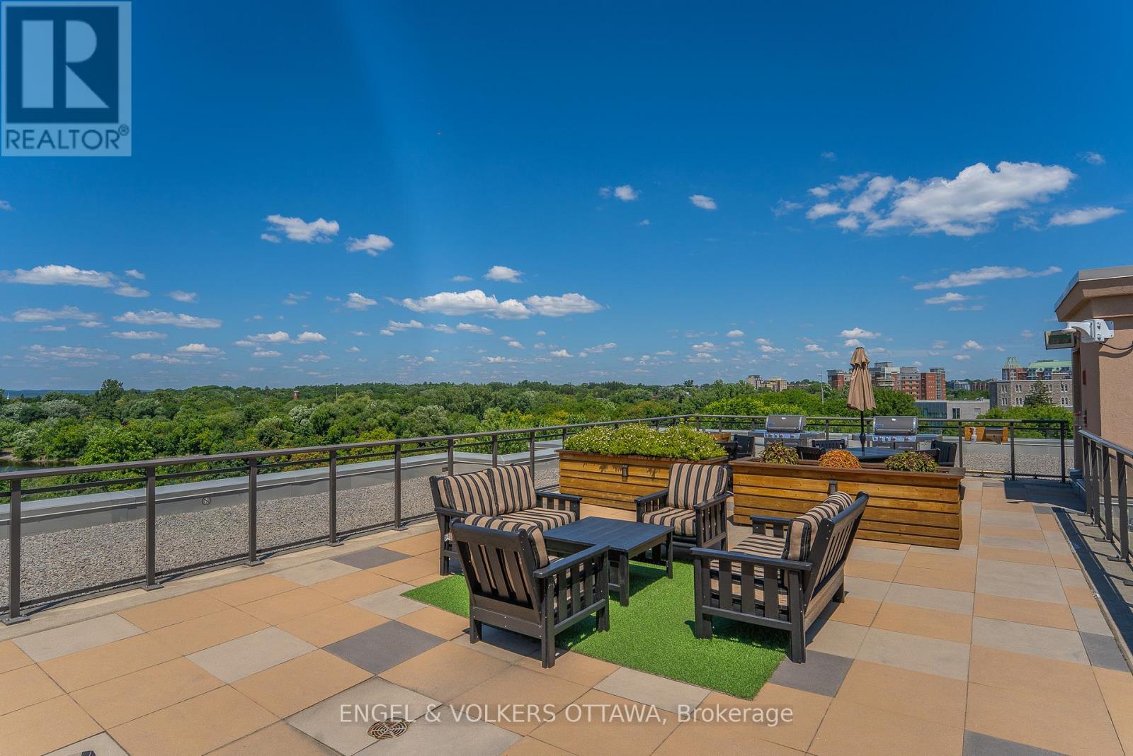 302 - 316 Bruyere Street, Ottawa, ON - Outdoor With View
