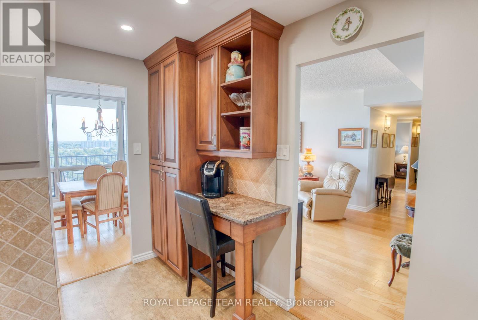 2006 - 1195 Richmond Road, Ottawa, ON - Indoor Photo Showing Other Room