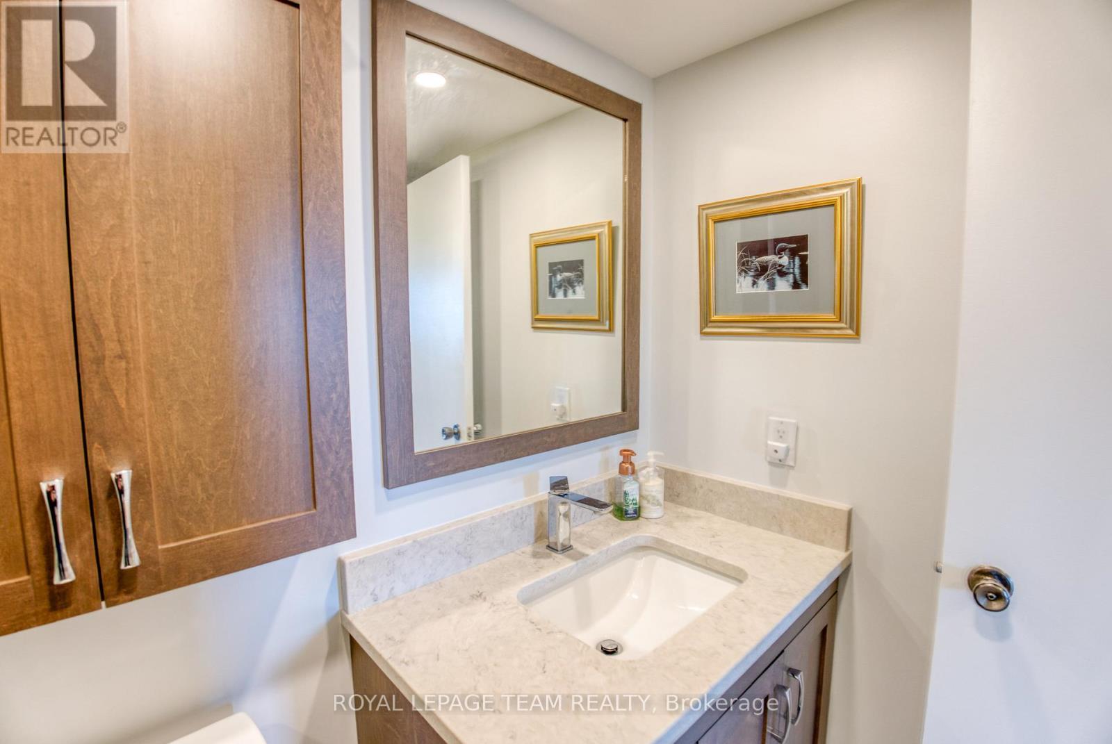 2006 - 1195 Richmond Road, Ottawa, ON - Indoor Photo Showing Bathroom