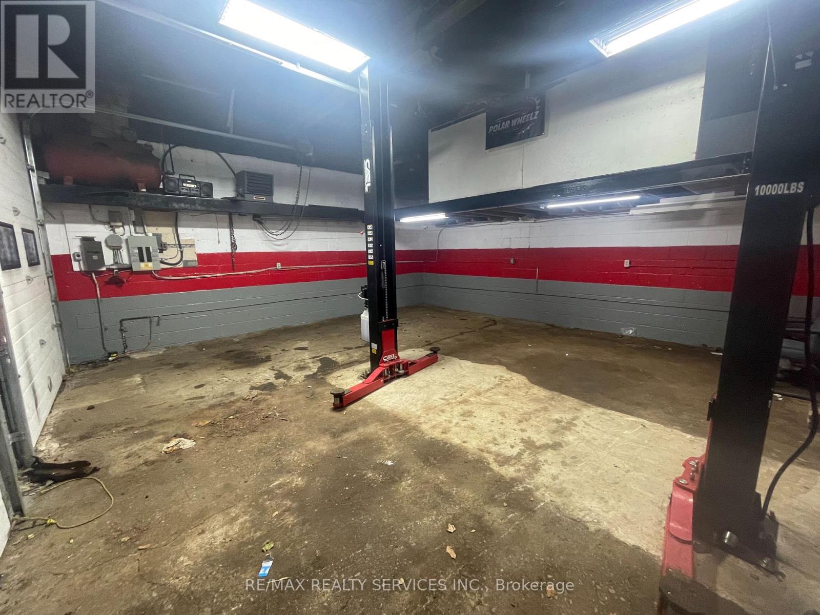 46 Kitchener Avenue, Brantford, ON