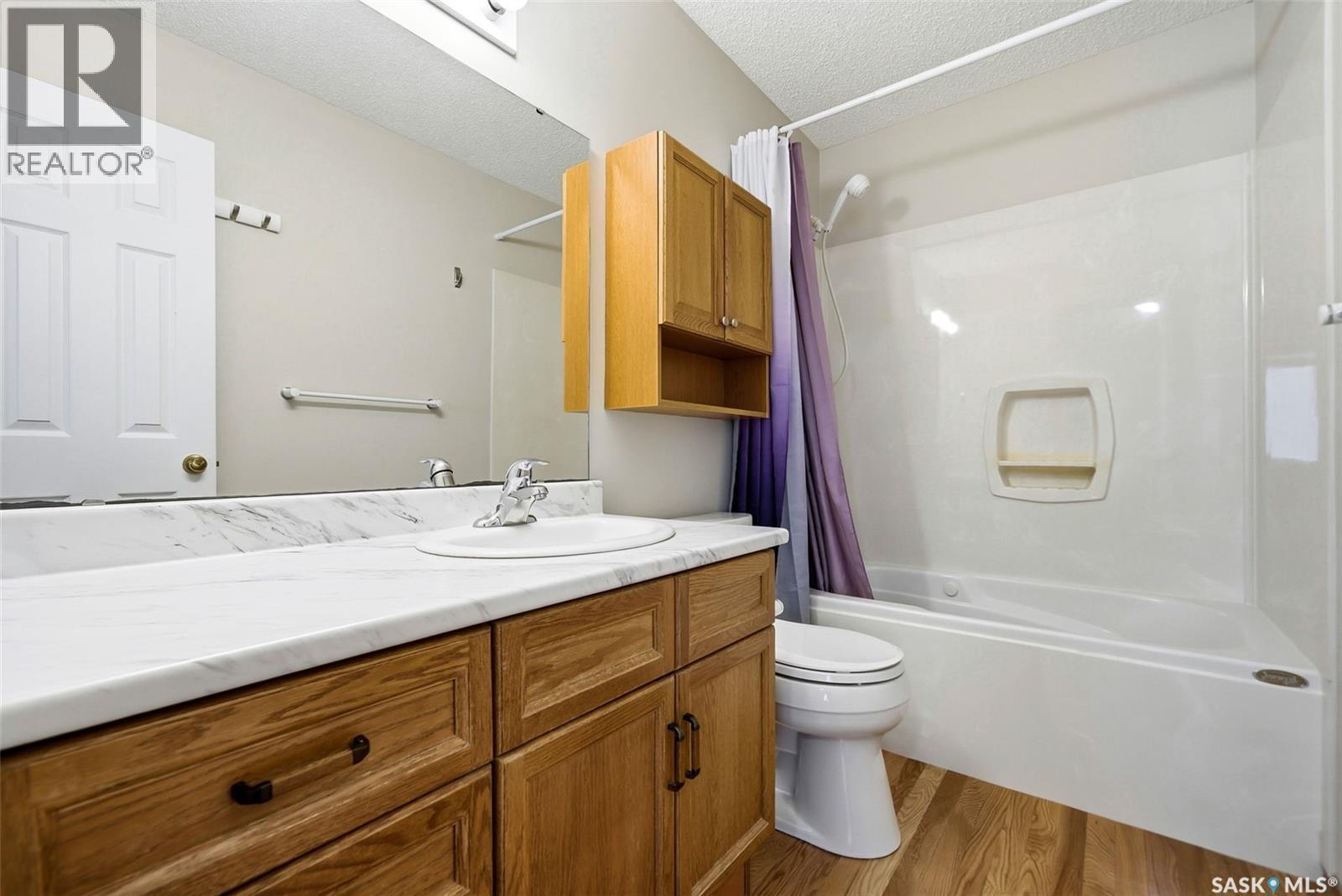 3216 Thames Crescent E, Regina, SK - Indoor Photo Showing Bathroom