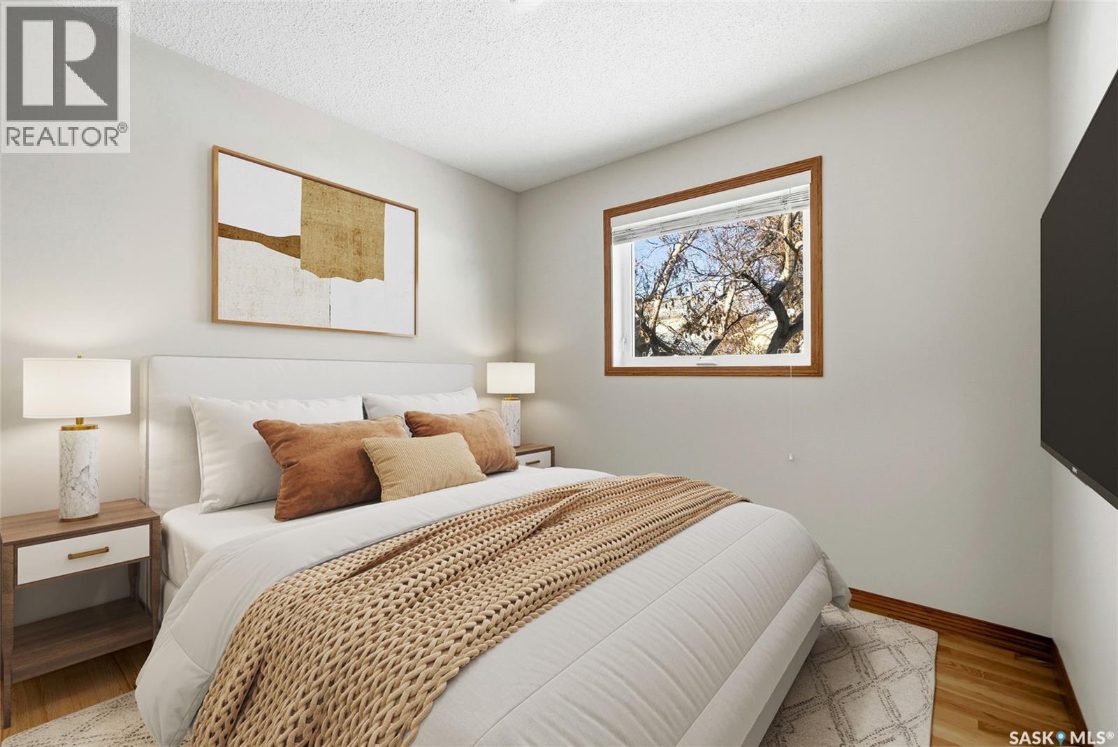 3216 Thames Crescent E, Regina, SK - Indoor Photo Showing Bedroom