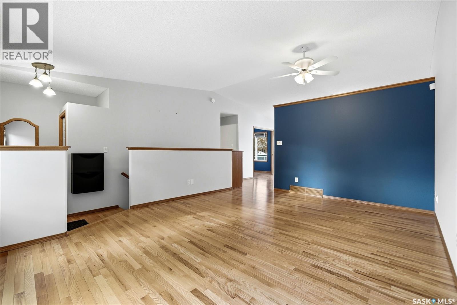 3216 Thames Crescent E, Regina, SK - Indoor Photo Showing Other Room