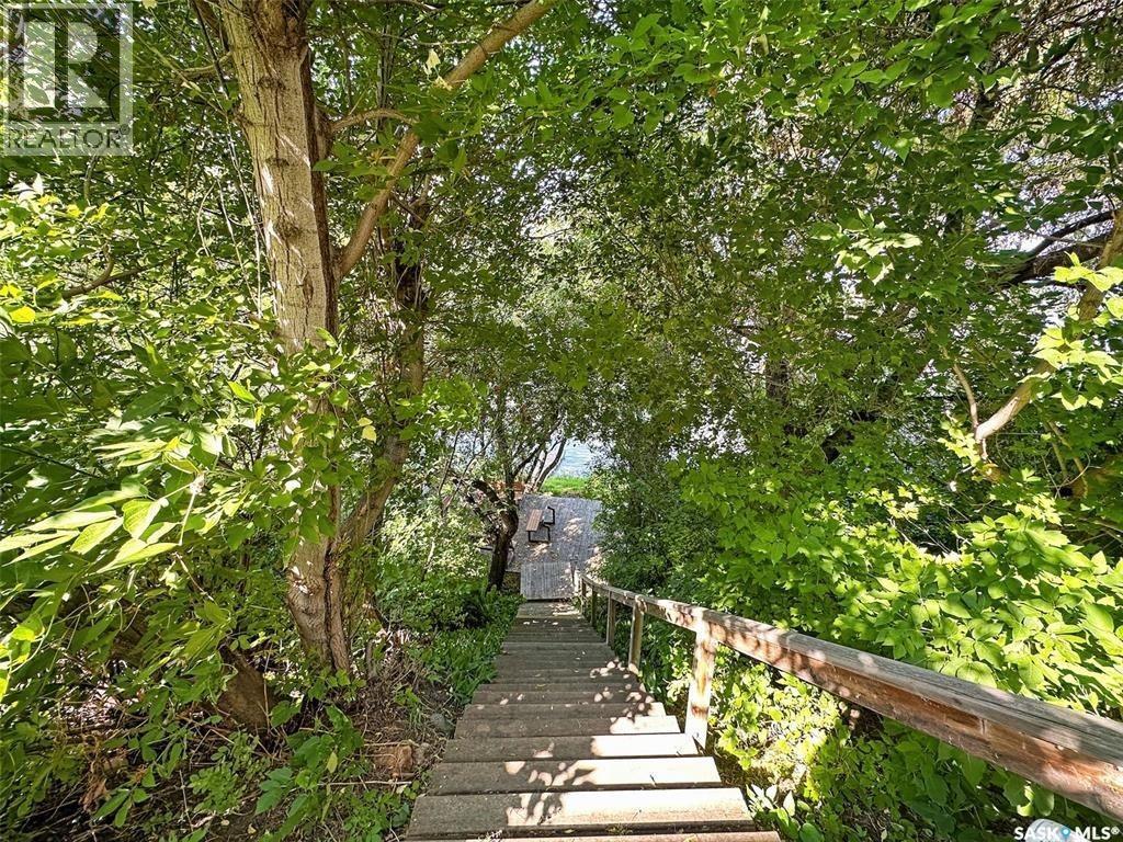 C2 532 River Street E, Prince Albert, SK - Outdoor