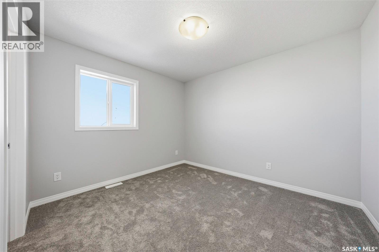 512 103 Klassen Crescent, Saskatoon, SK - Indoor Photo Showing Other Room