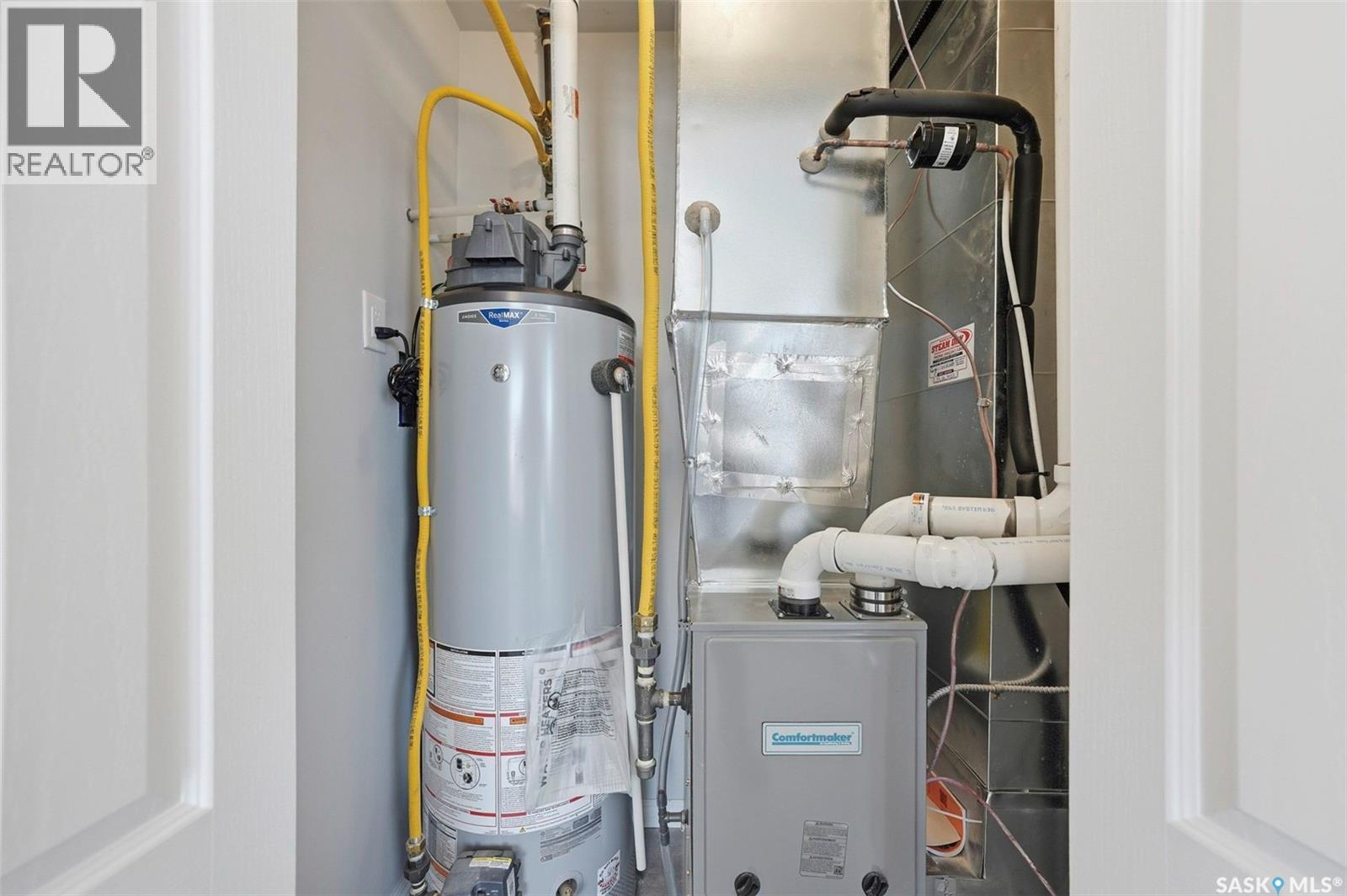 512 103 Klassen Crescent, Saskatoon, SK - Indoor Photo Showing Basement