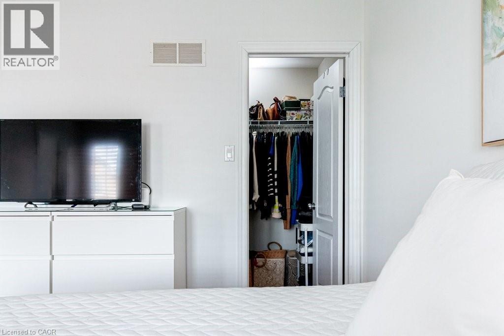 60 Cloverleaf Drive Unit# 48, Ancaster, ON - Indoor Photo Showing Bedroom