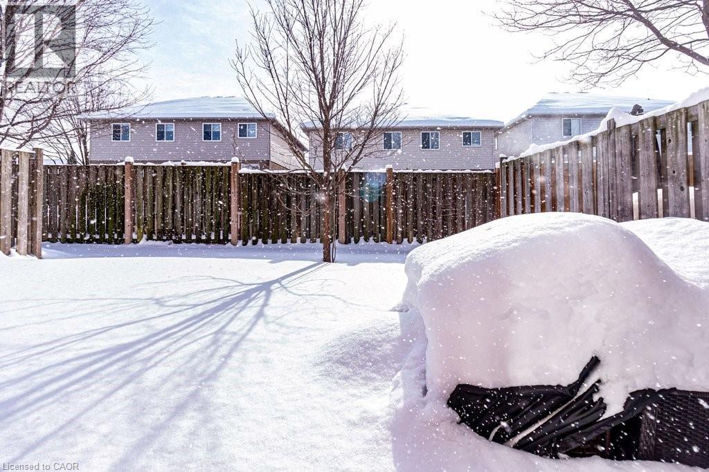 60 Cloverleaf Drive Unit# 48, Ancaster, ON - Outdoor