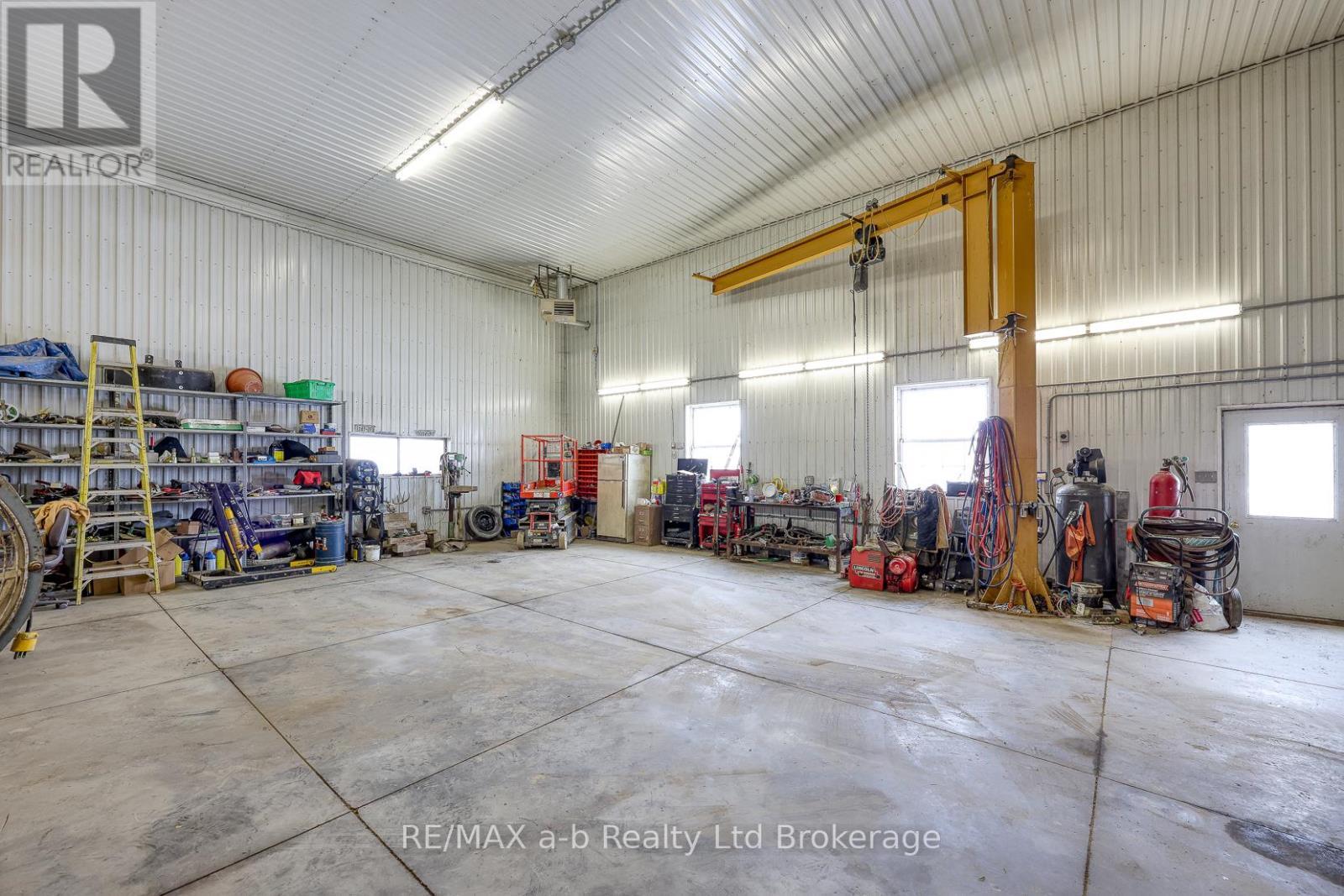 1011 Bornish Drive, North Middlesex, ON