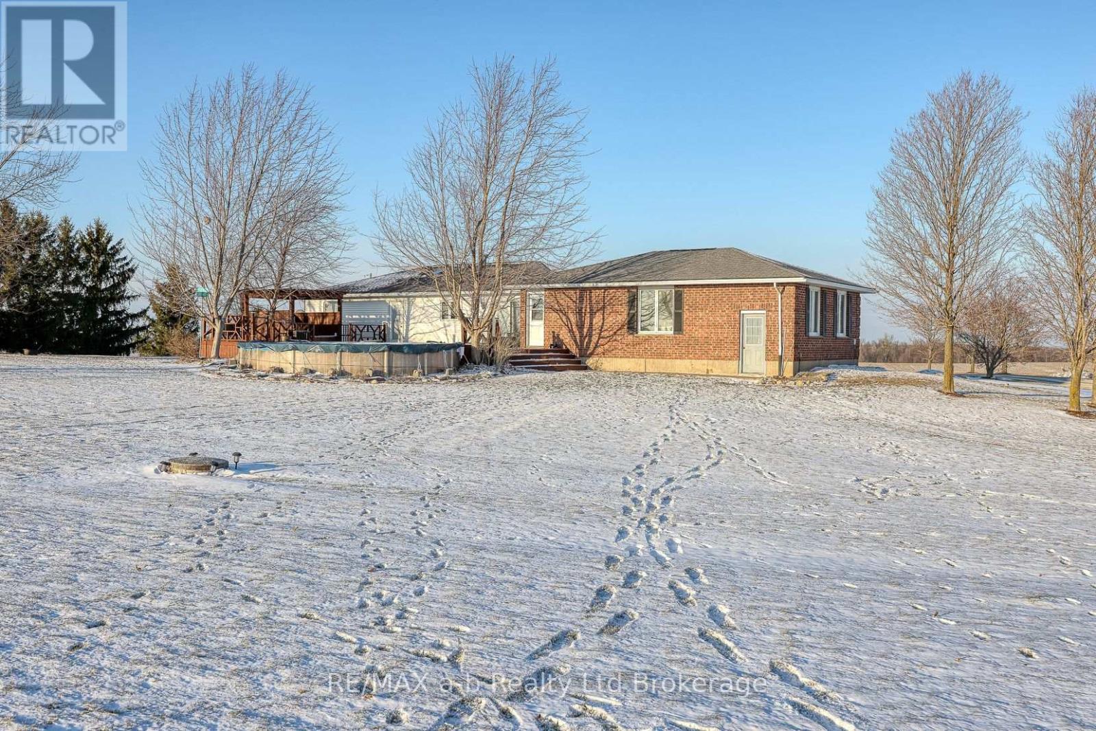 1011 Bornish Drive, North Middlesex, ON