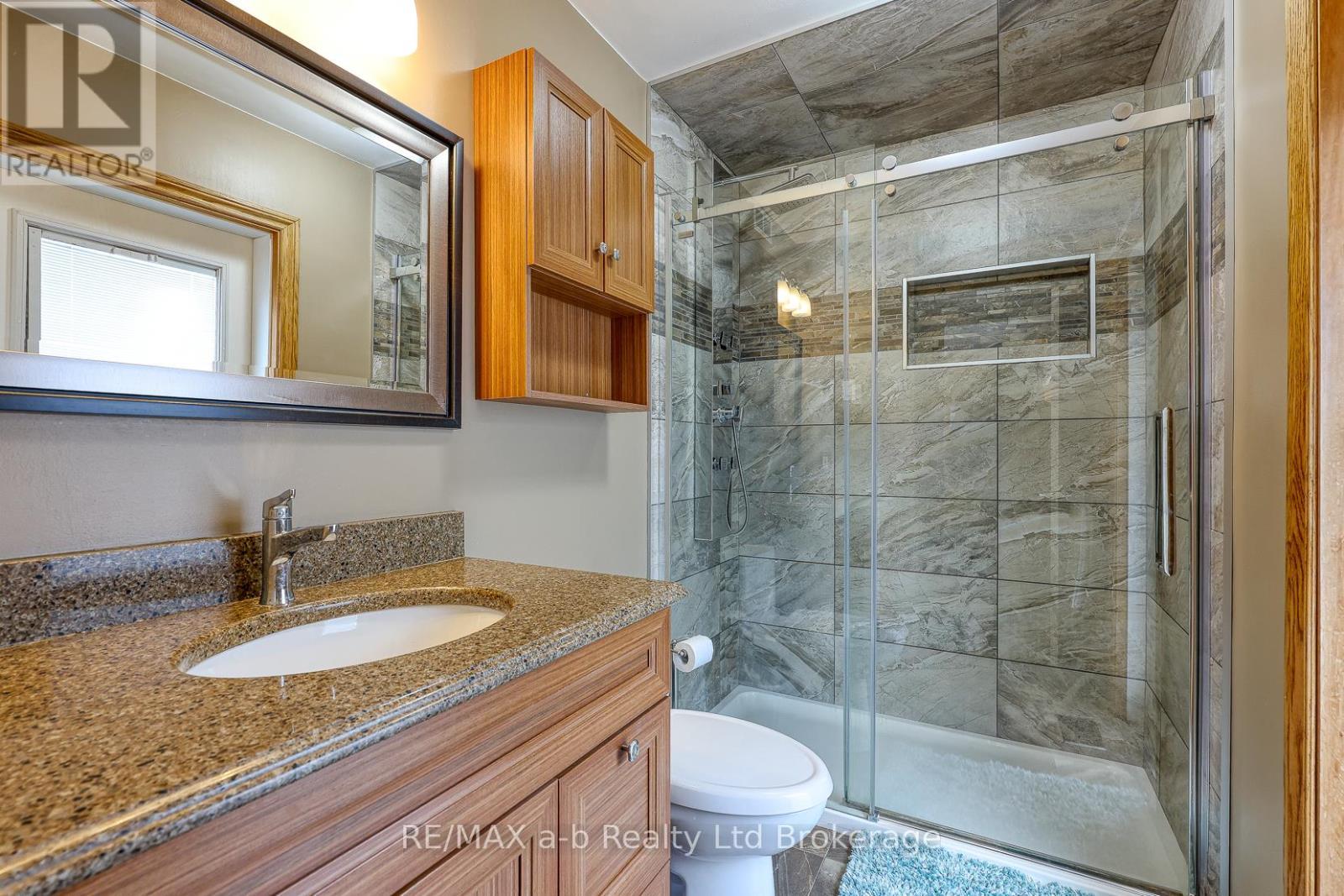 1011 Bornish Drive, North Middlesex, ON