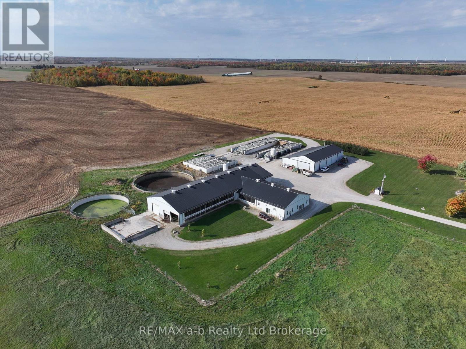 1011 Bornish Drive, North Middlesex, ON