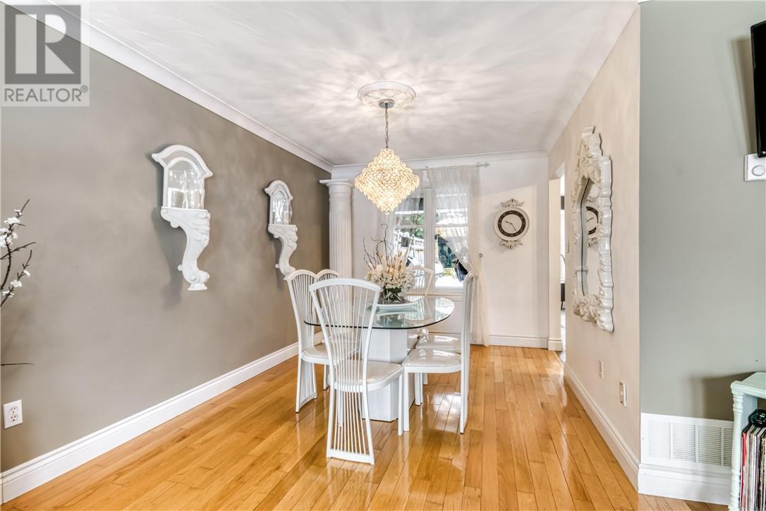 433 Raymond Crescent, Azilda, ON - Indoor Photo Showing Dining Room