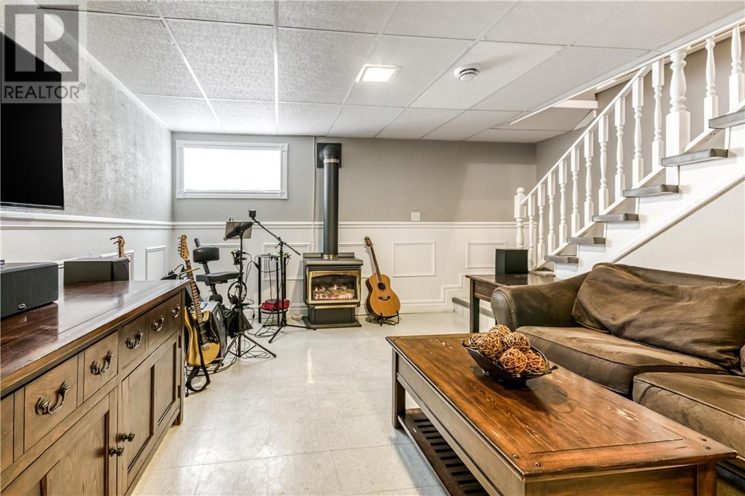 433 Raymond Crescent, Azilda, ON - Indoor