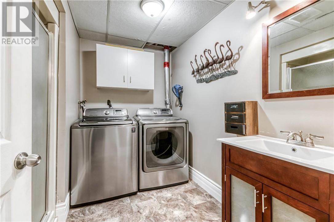 433 Raymond Crescent, Azilda, ON - Indoor Photo Showing Laundry Room